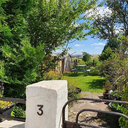 Wales' Highest Village - The Chartist Cottage - Trefil Tredegar Bagian luar foto